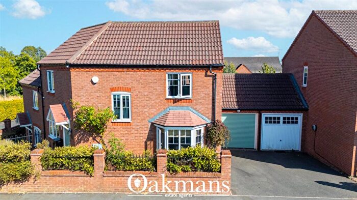 3 Bedroom Semi Detached House For Sale In Bartley Crescent, Birmingham, B31