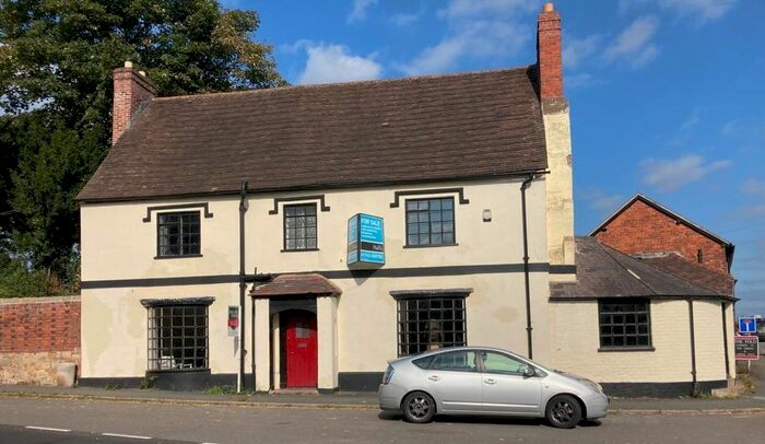 5 Bedroom Detached House For Sale In The Black Lion, Main Road, Dorrington, Shrewsbury, Shropshire, SY5