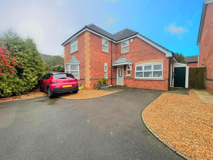 4 Bedroom Detached House For Sale In Coltsfoot Road, Hamilton, Leicester, LE5