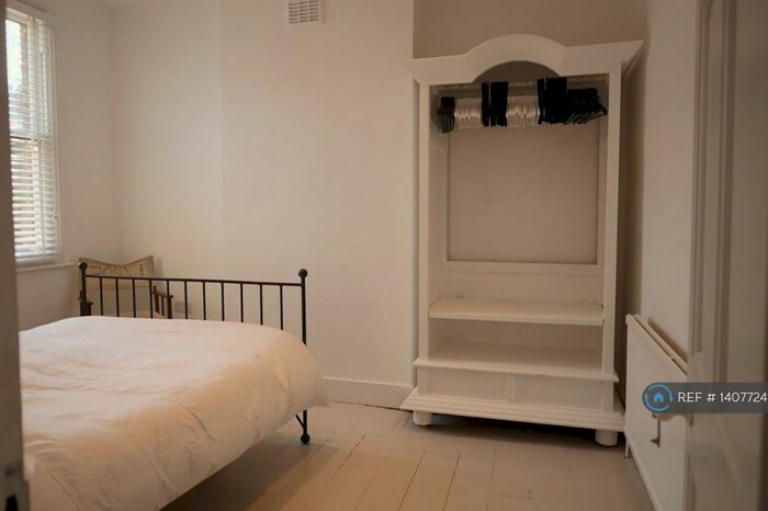 3 Bedroom Terraced House To Rent In Peckham Hill Street, London, SE15