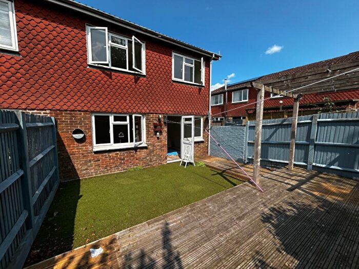 3 Bedroom Semi-Detached House To Rent In Harvard Close, Lewes, East Sussex, BN7