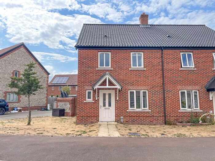 3 Bedroom Semi-Detached House For Sale In Brick Kiln Road, Fakenham, NR21