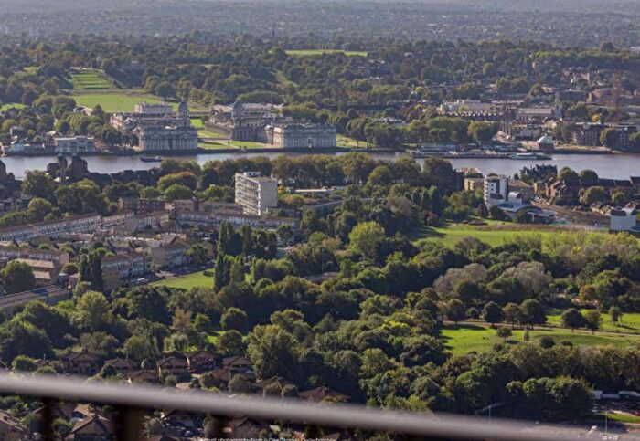2 Bedroom Flat For Sale In Marsh Wall, Cumbrian House, E14