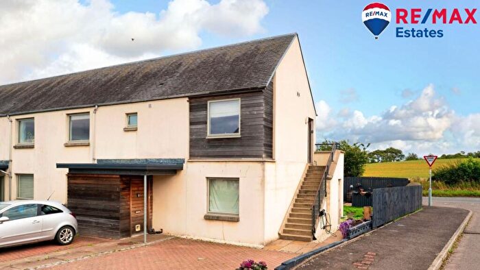 2 Bedroom Flat For Sale In Canal Court, Linlithgow, EH49