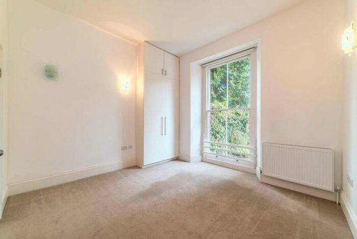 2 Bedroom Flat To Rent In Christchurch Hill, Hampstead, London, NW3