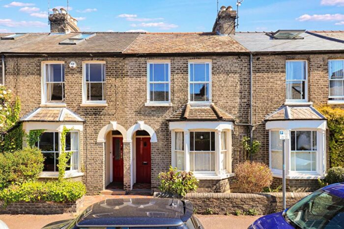 3 Bedroom End Of Terrace House For Sale In Mawson Road, Cambridge, CB1