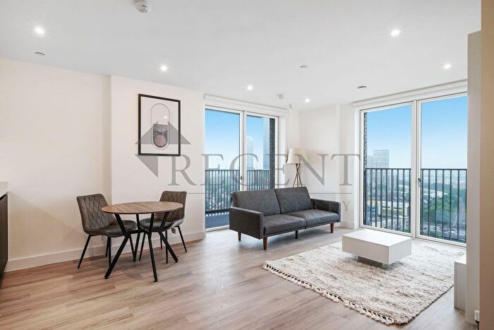 1 Bedroom Flat To Rent In Silverleaf House, Heartwood Boulevard, W3