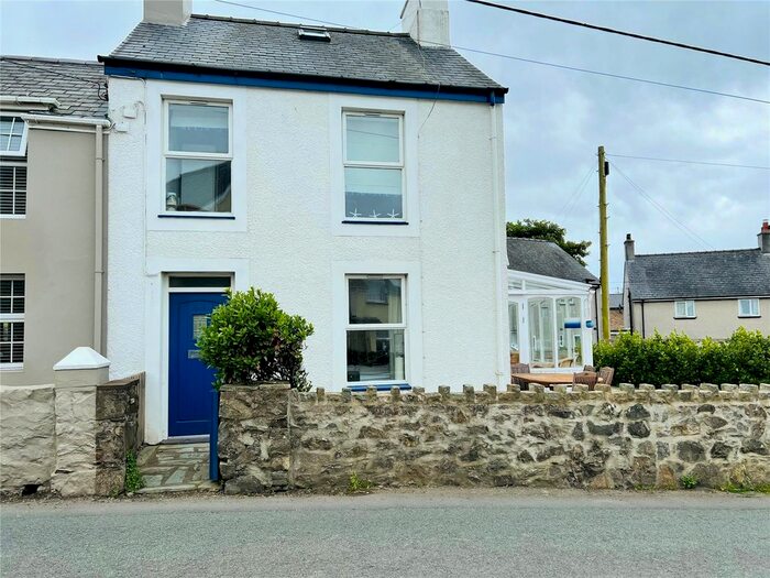 2 Bedroom Semi-Detached House For Sale In Lon Uchaf, Morfa Nefyn, Pwllheli, Gwynedd, LL53