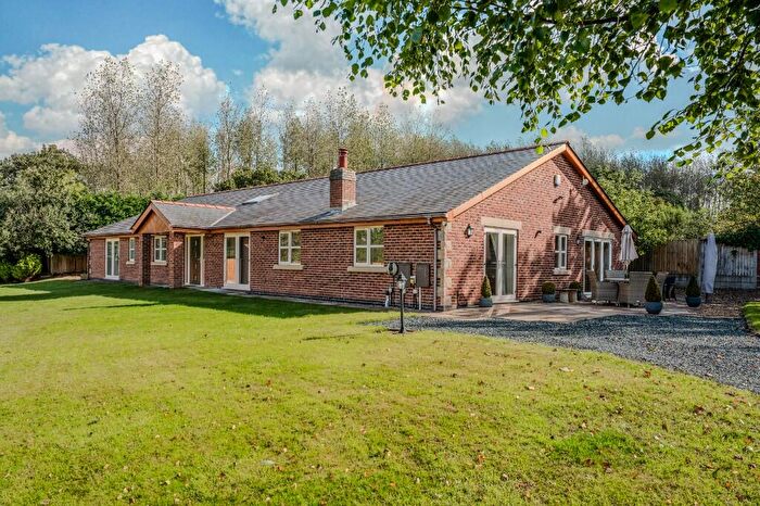 6 Bedroom Detached Bungalow For Sale In Hall Lane, Mawdesley, L40