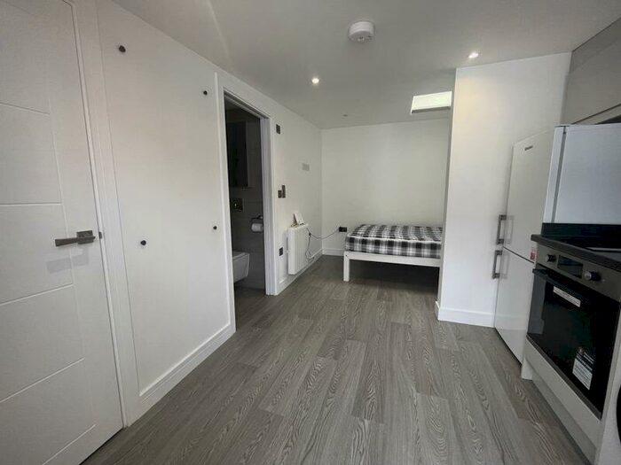 Studio To Rent In Bligh's Yard, North Lane, Canterbury, CT2