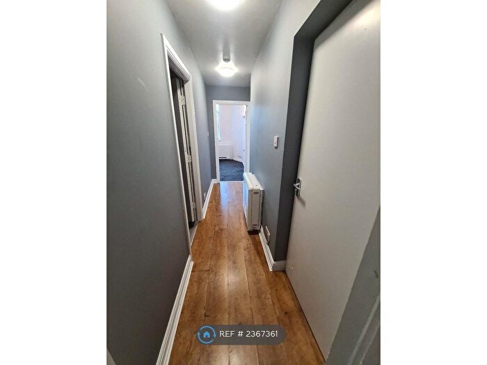 1 Bedroom Flat To Rent In North Street, Keighley, BD21