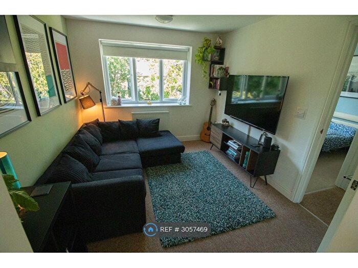 1 Bedroom Flat To Rent In Courtfield Grove, Bristol, BS16
