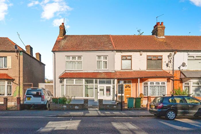 4 Bedroom End Terrace House For Sale In Burges Road, London, E6