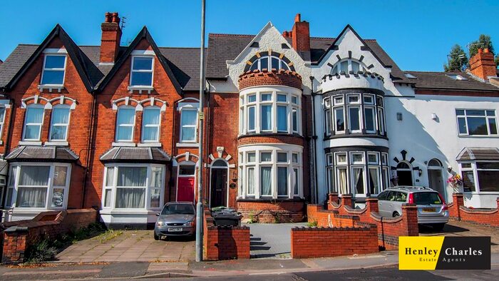 1 Bedroom Flat To Rent In Top Flat At, Holly Lane, Erdington, Birmingham, B24