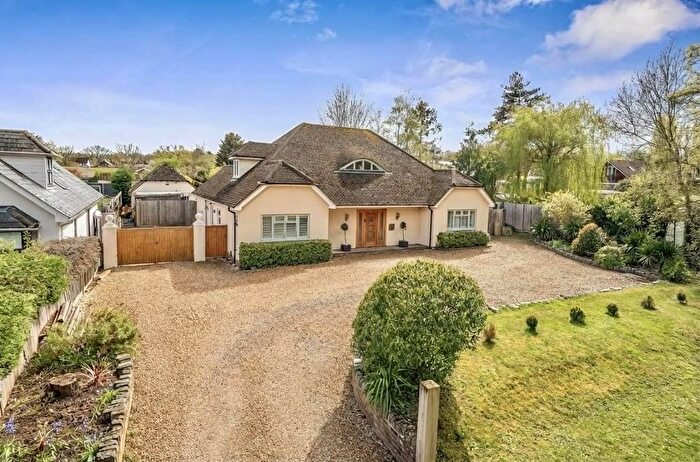 4 Bedroom Property For Sale In Ash Green Lane East, Ash Green, Guildford, GU12