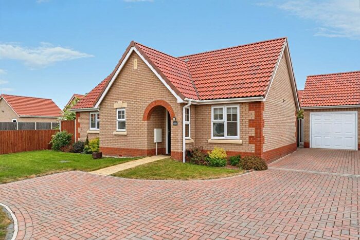 2 Bedroom Detached Bungalow For Sale In Willow Gardens, Wimblington, March, PE15