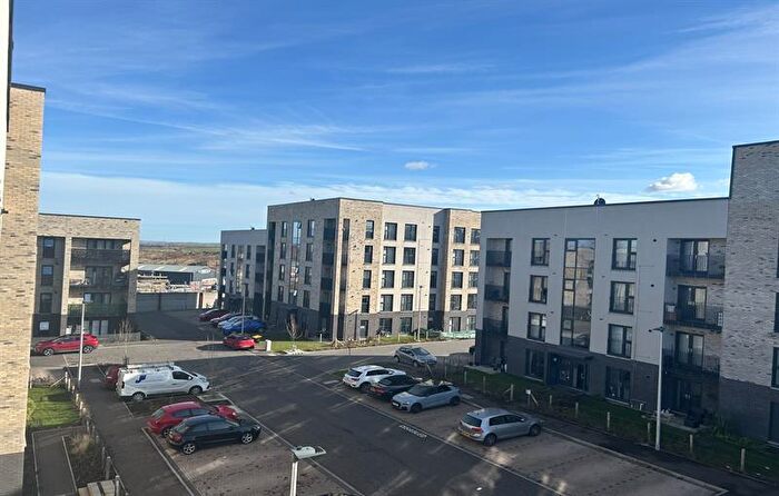 2 Bedroom Apartment To Rent In Kane Neuk, Edinburgh, EH16