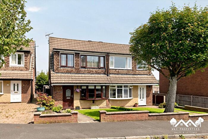 3 Bedroom Semi Detached House For Sale In Dawlish Close, Blackburn, BB2
