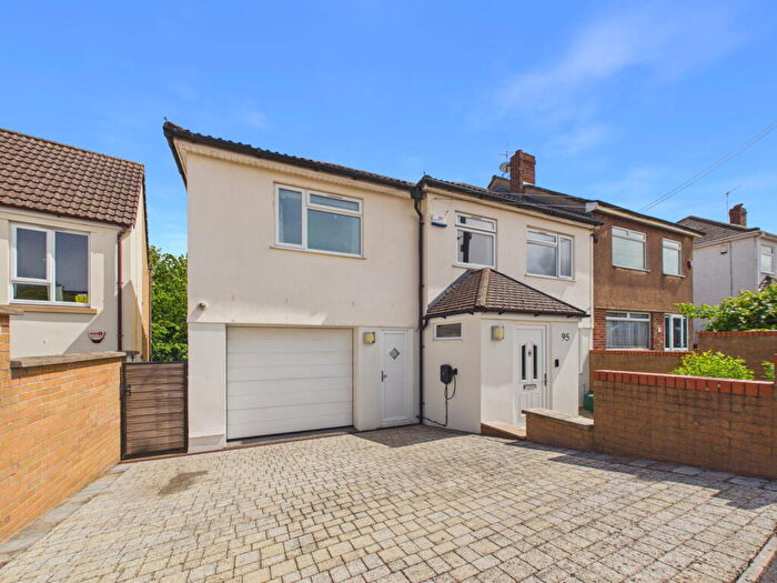 4 Bedroom Semi Detached House For Sale In Headley Lane, Headley Park, BS13