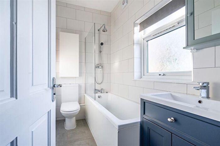 2 Bedroom End Of Terrace House To Rent In North Eastern Terrace, York, YO24