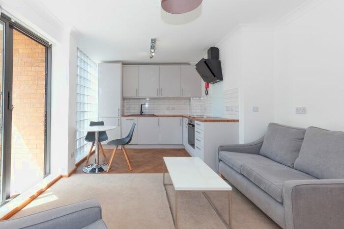 1 Bedroom Flat To Rent In Littlegate Street, Oxford, OX1