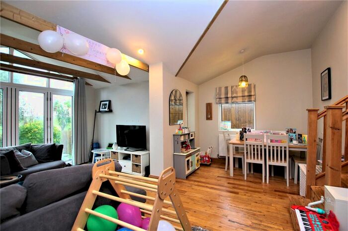 2 Bedroom Bungalow To Rent In Valley Road, Sompting, Lancing, West Sussex, BN15