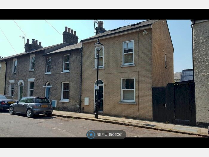3 Bedroom End Of Terrace House To Rent In Christchurch Street, Cambridge, CB1