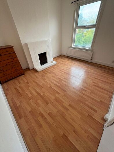 1 Bedroom Studio To Rent In Crystal Palace Road, London, SE22