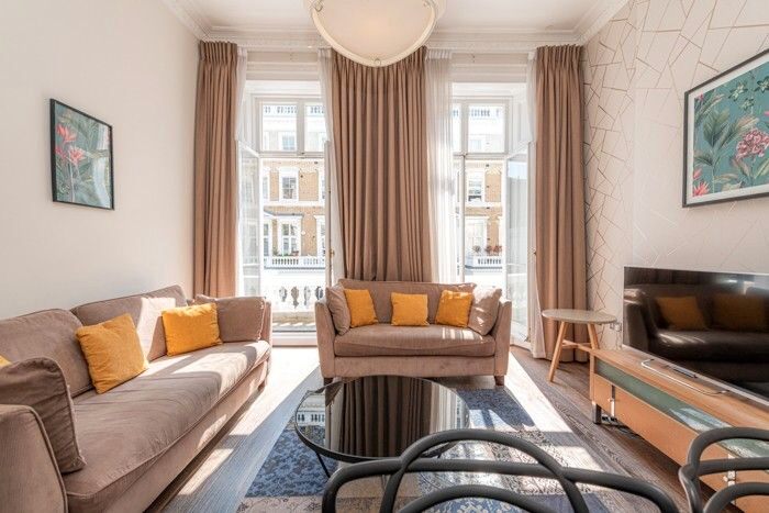 3 Bedroom Flat To Rent In Manson Place, London, SW7