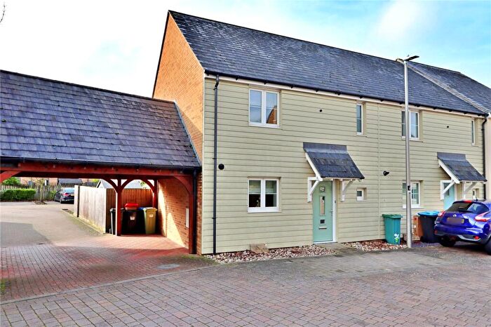 3 Bedroom End Of Terrace House For Sale In Appledore Grove, Brooklands, MK10