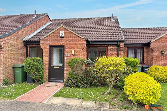 2 Bedroom Terraced Bungalow For Sale In Bradegate Drive, Dogsthorpe, Peterborough, PE1