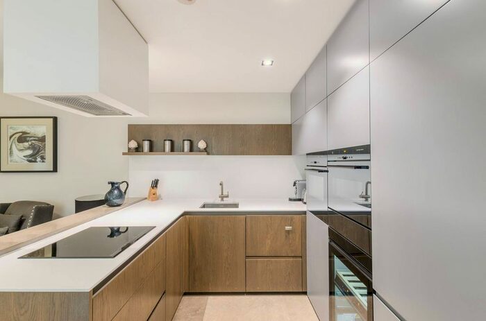 2 Bedroom Flat To Rent In Babmaes Street, St James's, London, SW1Y