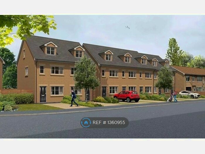 3 Bedroom Semi-Detached House To Rent In Moorcroft Gardens, Bolton, BL2