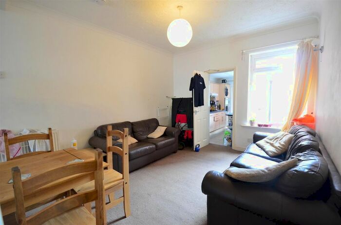 4 Bedroom Terraced House To Rent In Milner Road, Selly Oak, Birmingham, B29