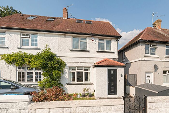 4 Bedroom Semi-Detached House To Rent In Wilcox Road, Teddington, TW11