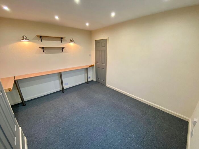 1 Bedroom Farmhouse To Rent In Wilmot Street, Nottingham, NG10