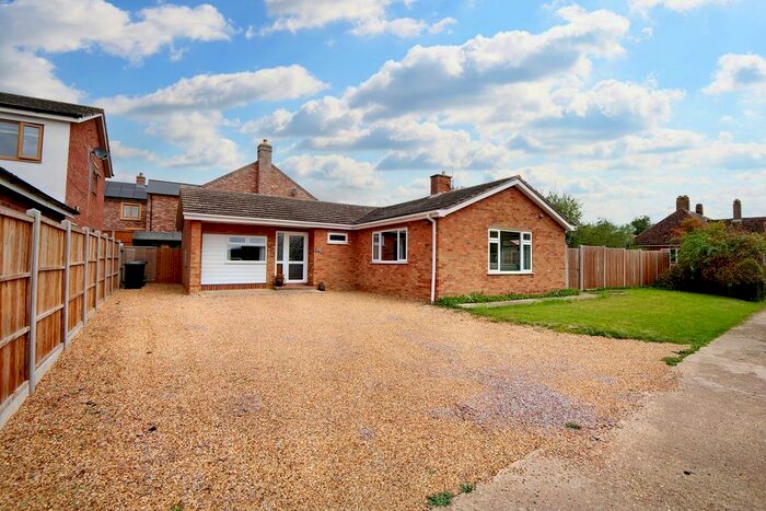 4 Bedroom Detached Bungalow For Sale In Hereward Close, Aldreth, Ely, CB6