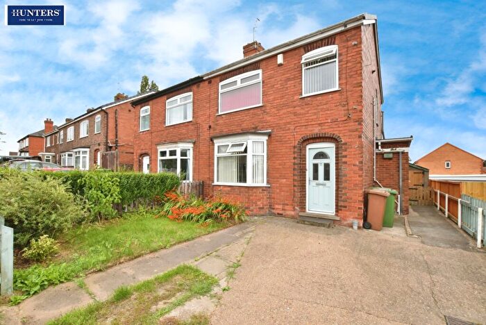 3 Bedroom Semi-Detached House To Rent In Burringham Road, Scunthorpe, DN17
