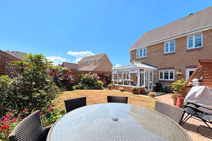 3 Bedroom Detached House For Sale In Darwin Close, Lee-On-The-Solent, PO13