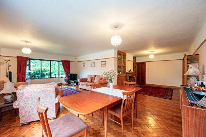 2 Bedroom Detached Bungalow For Sale In Blythe Lane, Lathom, L40