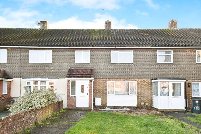 3 Bedroom Terraced House For Sale In Whitbourne Avenue, Swindon, SN3