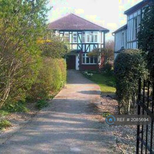 2 Bedroom Flat To Rent In Gordon Road, London, E18