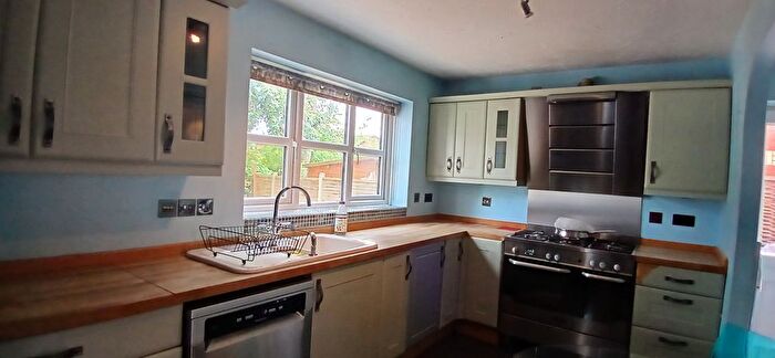 4 Bedroom Detached House To Rent In Boleyn Close Grange Park, Swindon, SN5