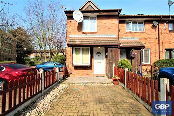 1 Bedroom Terraced House To Rent In Sapphire Close, Dagenham, RM8