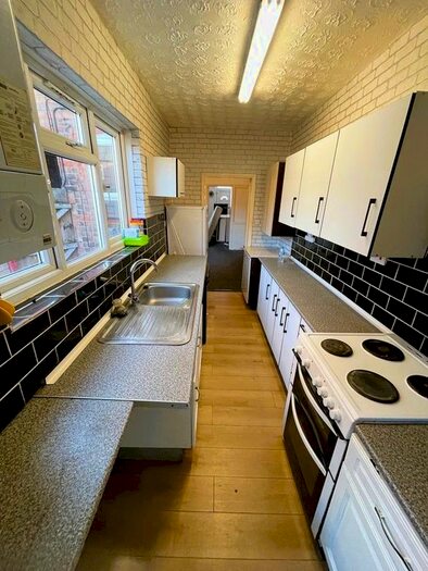 3 Bedroom Terraced House To Rent In Paget Road, Leicester, LE3