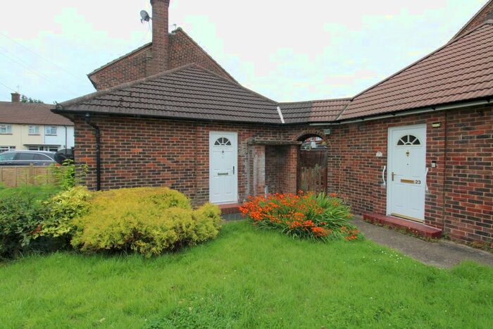 1 Bedroom Bungalow To Rent In Knebworth Path, Borehamwood, WD6