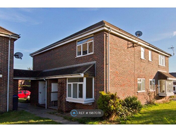 1 Bedroom Semi-Detached House To Rent In Church Green, Shoreham-By-Sea, BN43