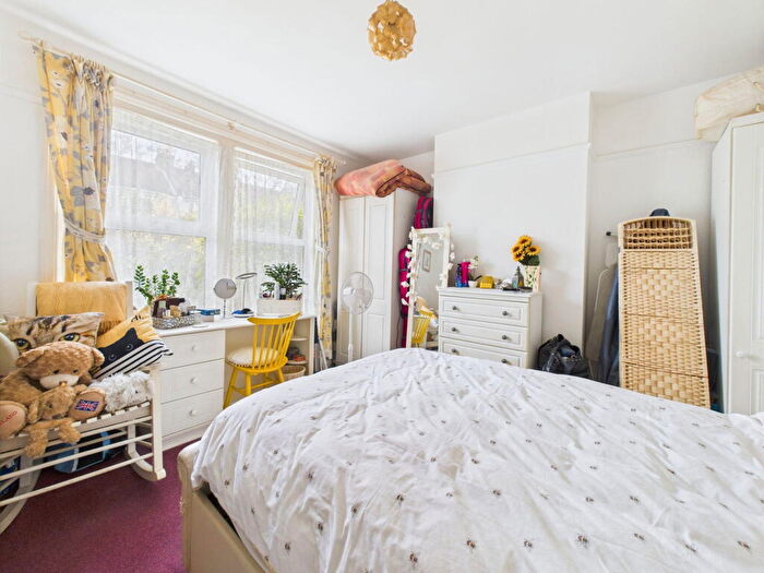 1 Bedroom Flat For Sale In Bridge Road, Worthing, BN14
