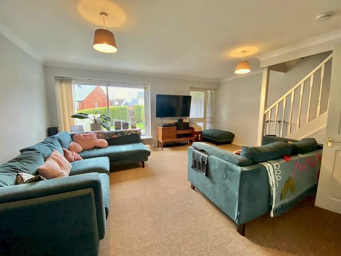 3 Bedroom Semi-Detached House To Rent In Foley Road, Newent, Gloucestershire, GL18