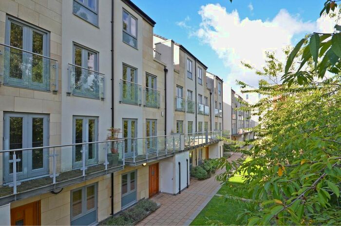 5 Bedroom Detached House To Rent In Kings Pool Walk, Hungate, York, YO1